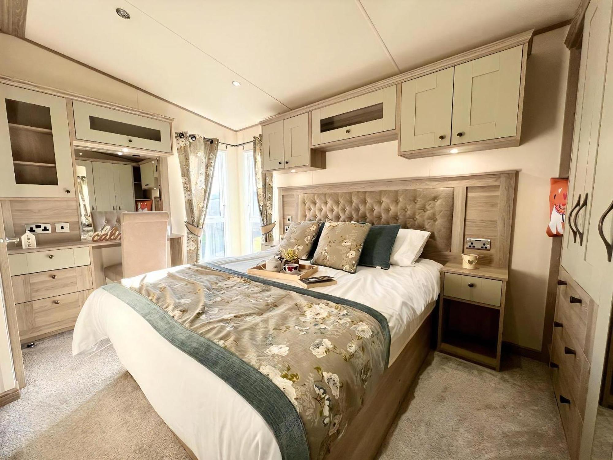 Stunning Caravan With Full Lake View At Southview Holiday Park Ref 33004Ml Skegness Extérieur photo
